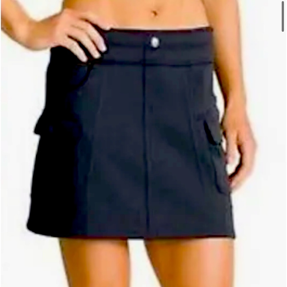 ATHLETA SNOWSLIDE fleece lined  skirt L